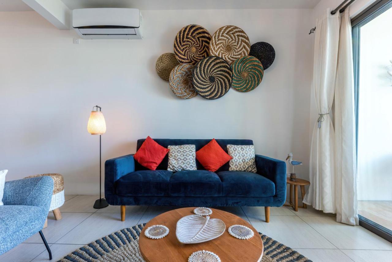 West Wood Holiday Apartment, C6 - Flic En Flac With Pool At A Quiet Location, Beautifully Decorated And Close To The Beach エクステリア 写真