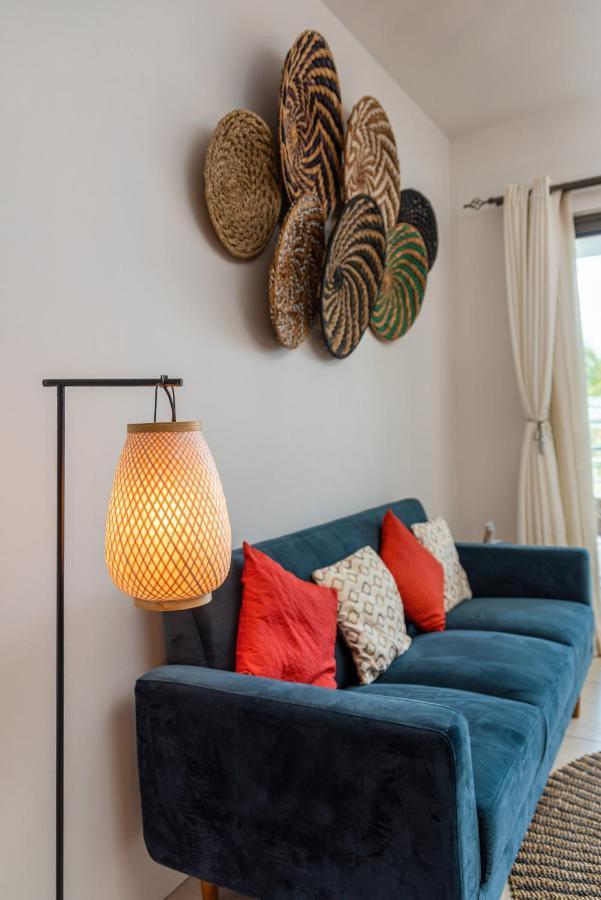 West Wood Holiday Apartment, C6 - Flic En Flac With Pool At A Quiet Location, Beautifully Decorated And Close To The Beach エクステリア 写真