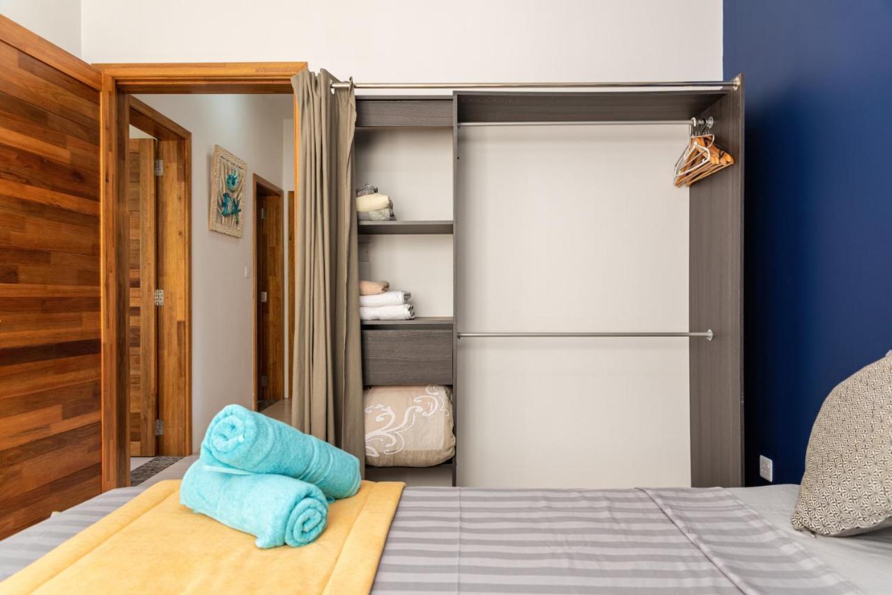 West Wood Holiday Apartment, C6 - Flic En Flac With Pool At A Quiet Location, Beautifully Decorated And Close To The Beach エクステリア 写真