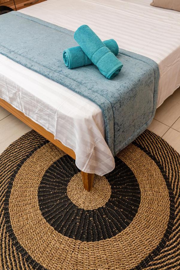 West Wood Holiday Apartment, C6 - Flic En Flac With Pool At A Quiet Location, Beautifully Decorated And Close To The Beach エクステリア 写真