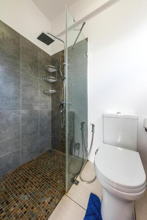 West Wood Holiday Apartment, C6 - Flic En Flac With Pool At A Quiet Location, Beautifully Decorated And Close To The Beach エクステリア 写真
