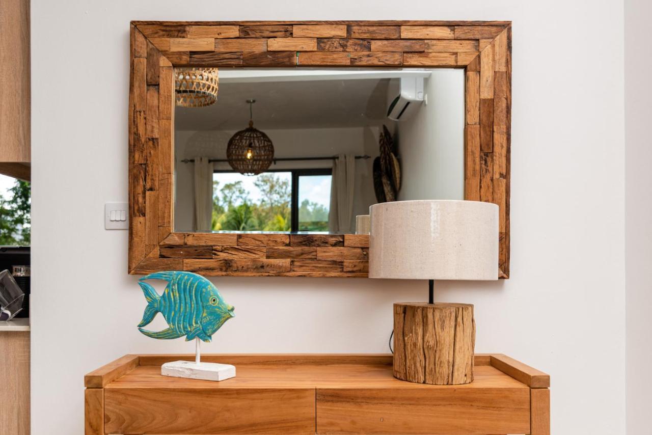 West Wood Holiday Apartment, C6 - Flic En Flac With Pool At A Quiet Location, Beautifully Decorated And Close To The Beach エクステリア 写真