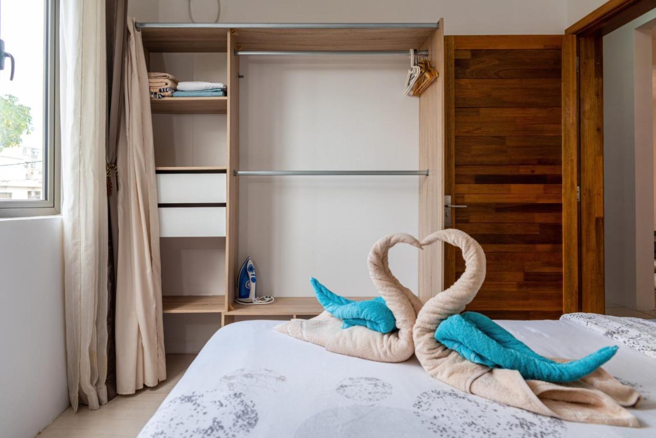 West Wood Holiday Apartment, C6 - Flic En Flac With Pool At A Quiet Location, Beautifully Decorated And Close To The Beach エクステリア 写真
