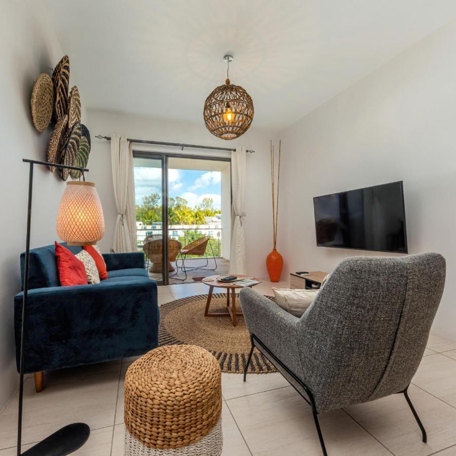 West Wood Holiday Apartment, C6 - Flic En Flac With Pool At A Quiet Location, Beautifully Decorated And Close To The Beach エクステリア 写真