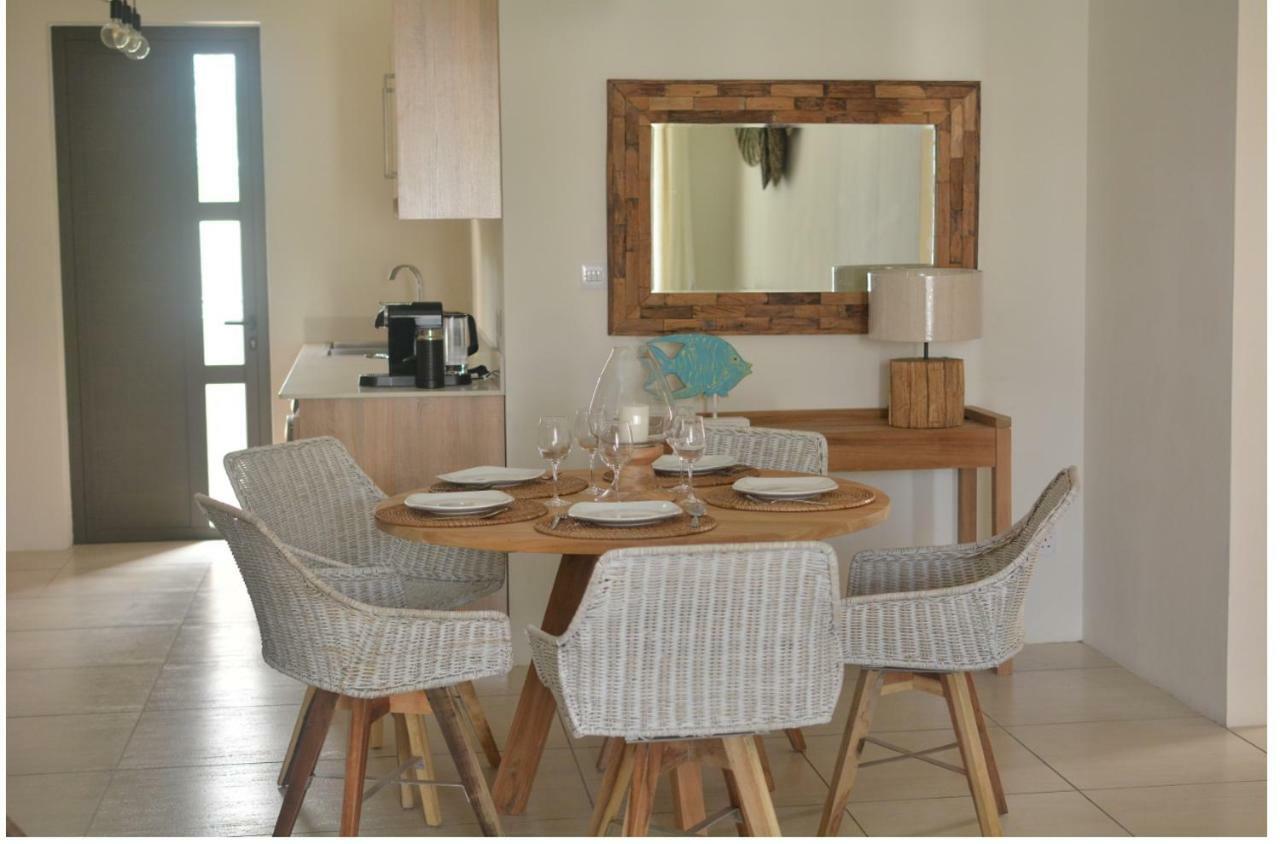 West Wood Holiday Apartment, C6 - Flic En Flac With Pool At A Quiet Location, Beautifully Decorated And Close To The Beach エクステリア 写真